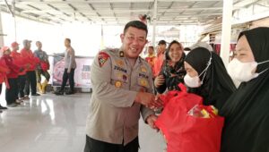 Jumat Curhat Bersama Petugas Kebersihan, Kapolres Batu Bara Perkuat Kemitraan dengan Masyarakat