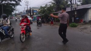 Polres Batu Bara Gelar Strong Point Pagi, Pastikan Arus Lalu Lintas Lancar dan Aman